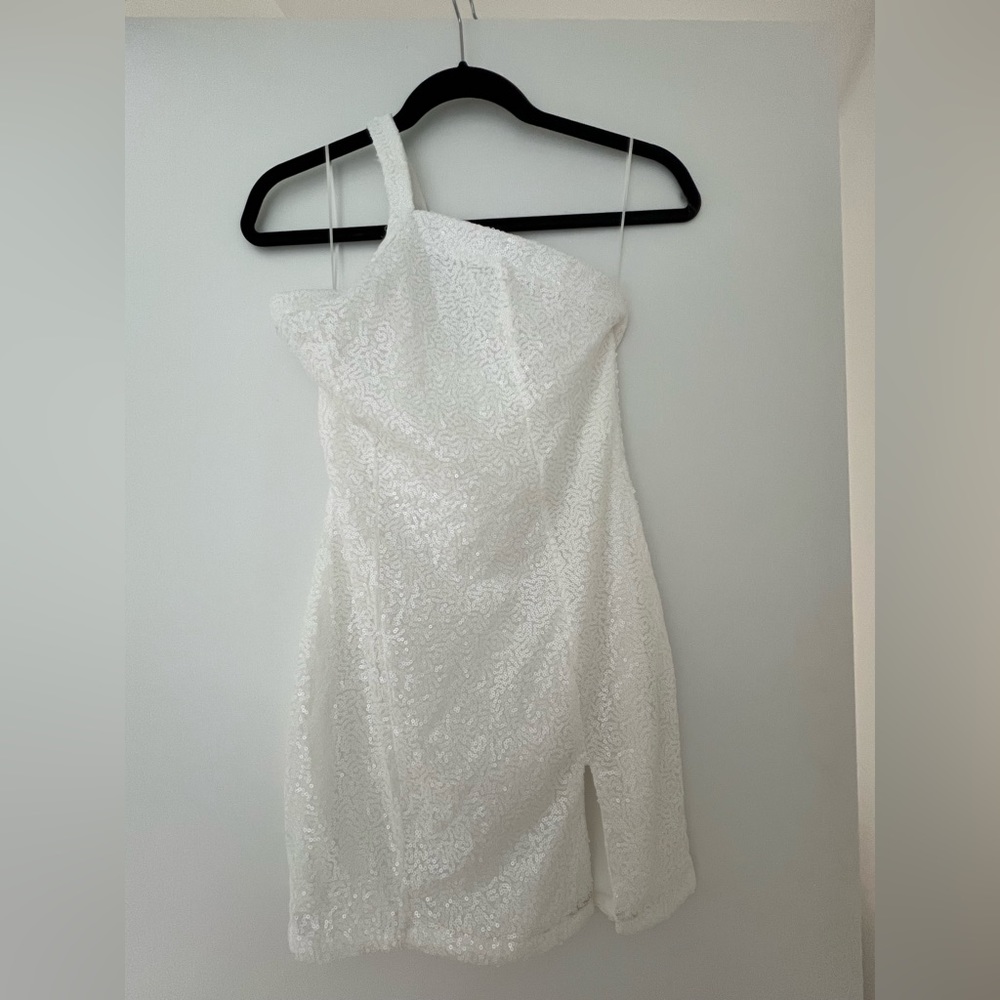 Superdown (Revolve) White Shoulder Sequin Dress -… - image 3
